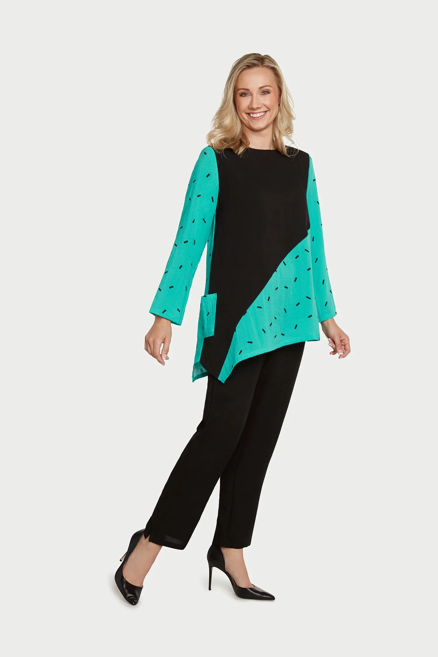 Certainly! Here’s an optimized title for the product:

Versatile Reversible Pocketed Linen Tunic for Effortless Style

This title emphasizes the versatility, functionality, and style of the tunic, making it more appealing to potential customers.