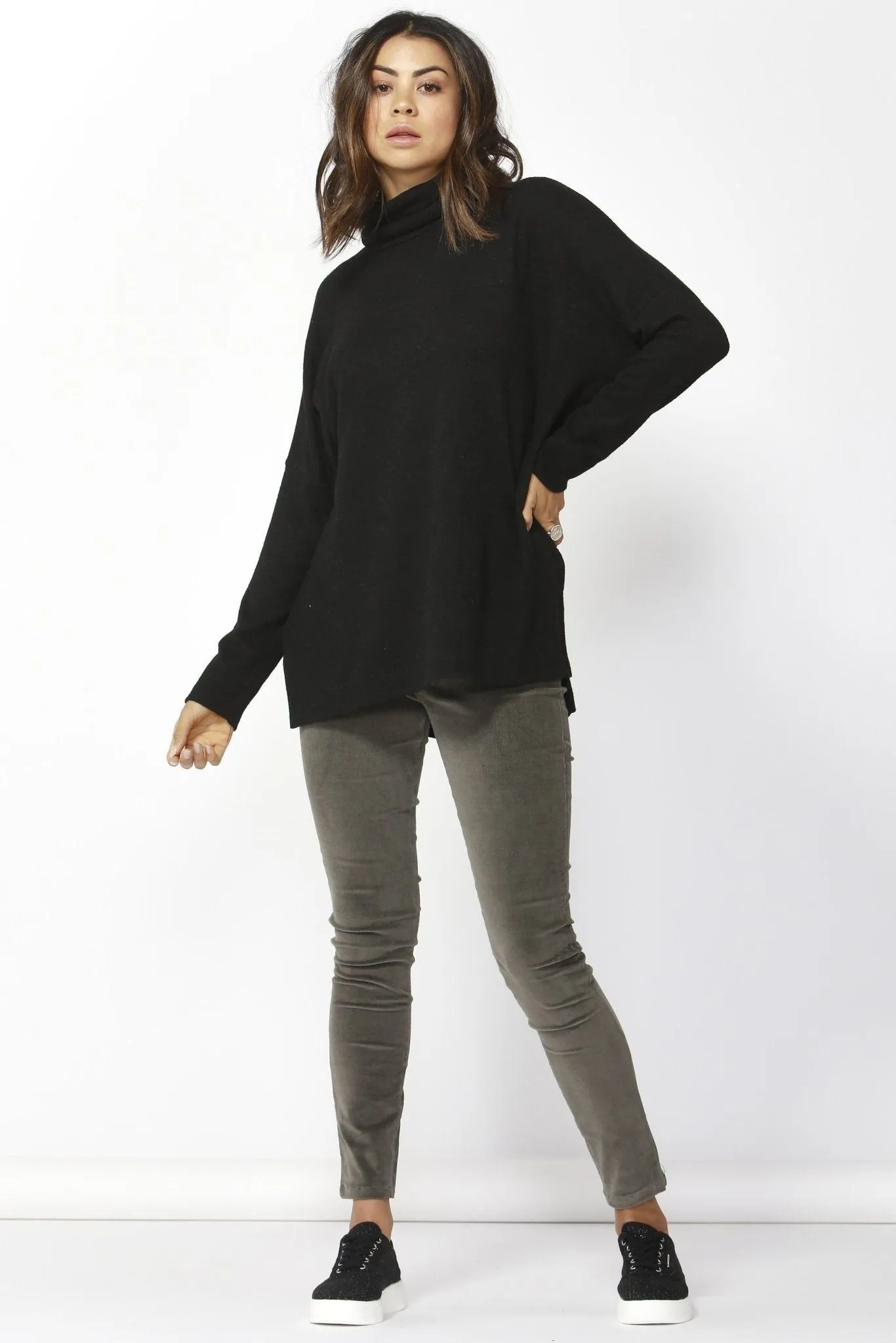 Betty Basics Ivo Cosy Pullover in Black