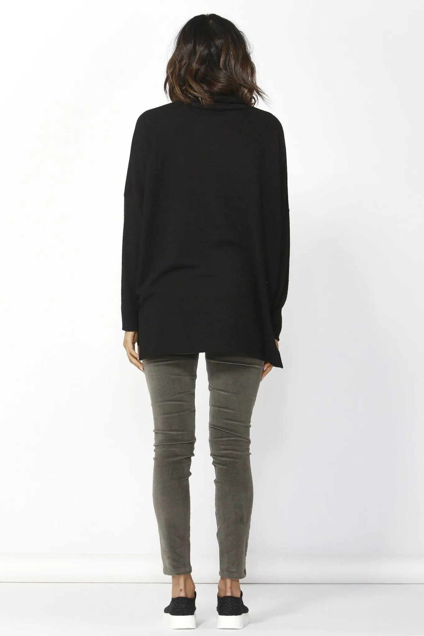 Betty Basics Ivo Cosy Pullover in Black