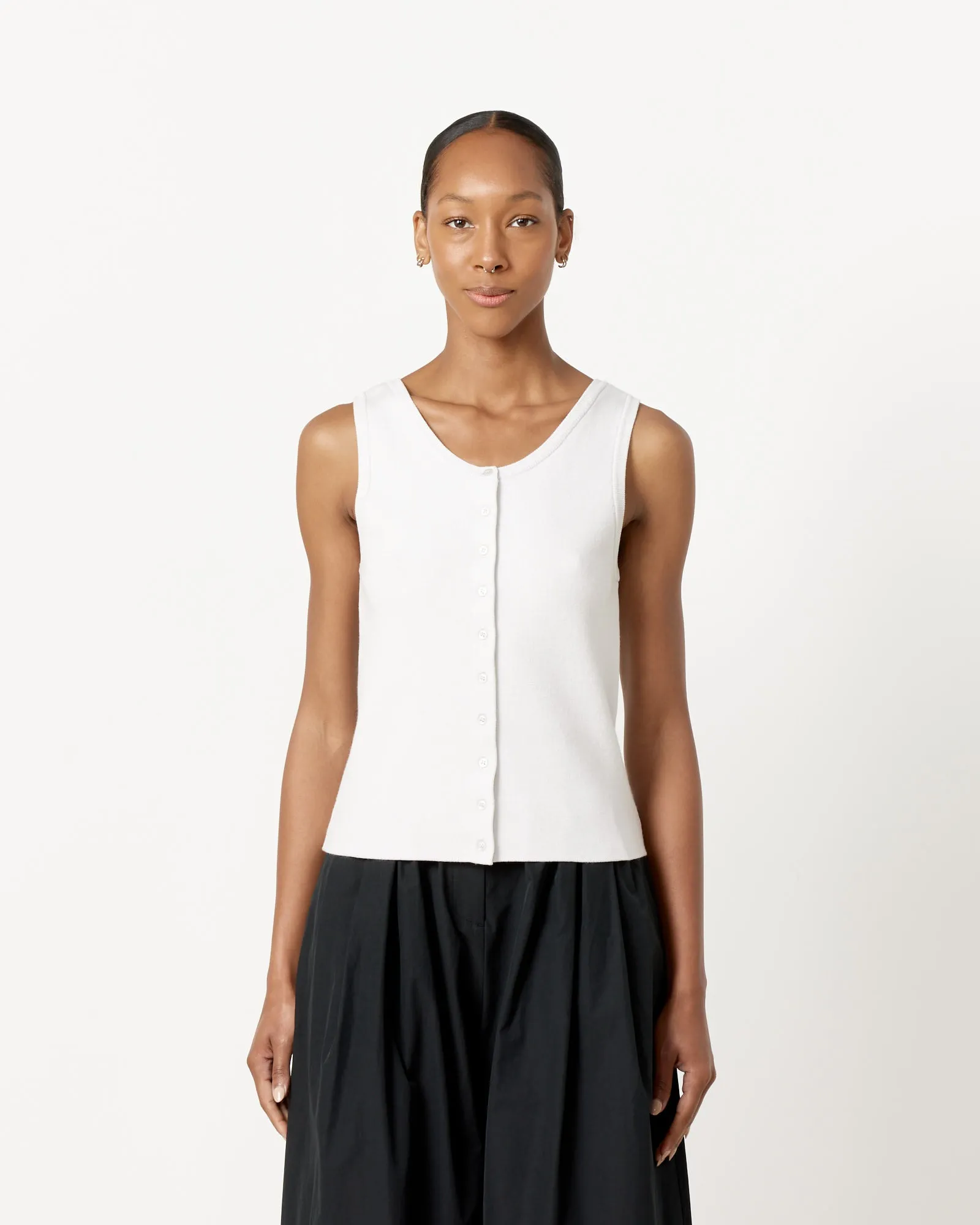 Button U-Neck Vest in Light Grey