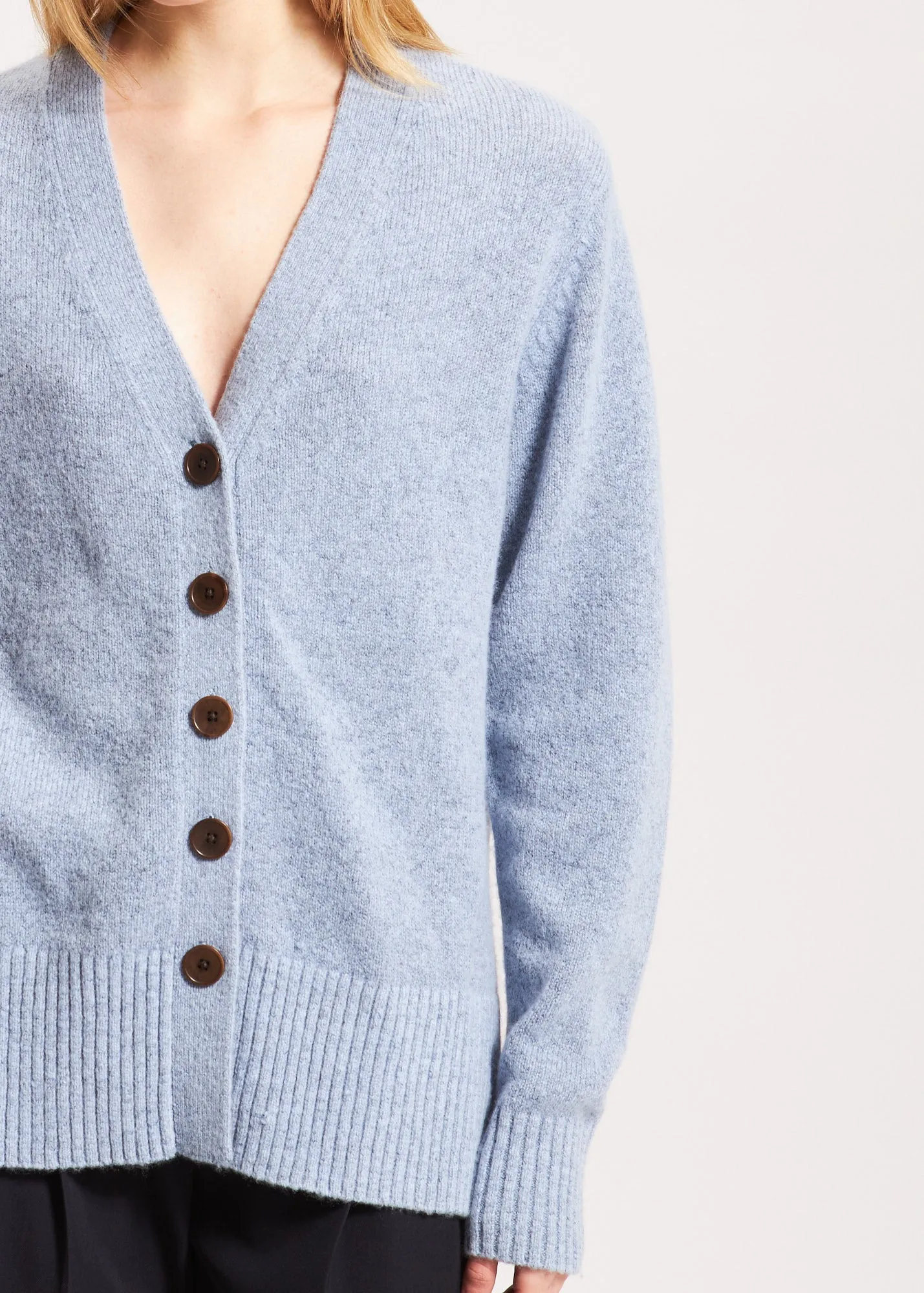 CASHMERE BLEND CARDIGAN