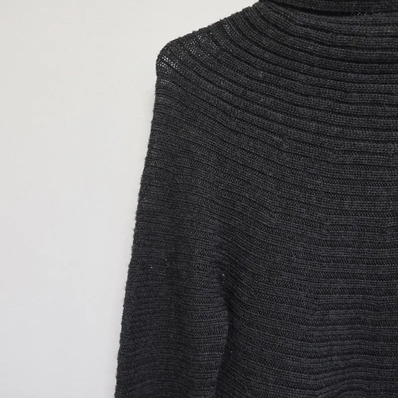 contrast hem turtleneck jumper