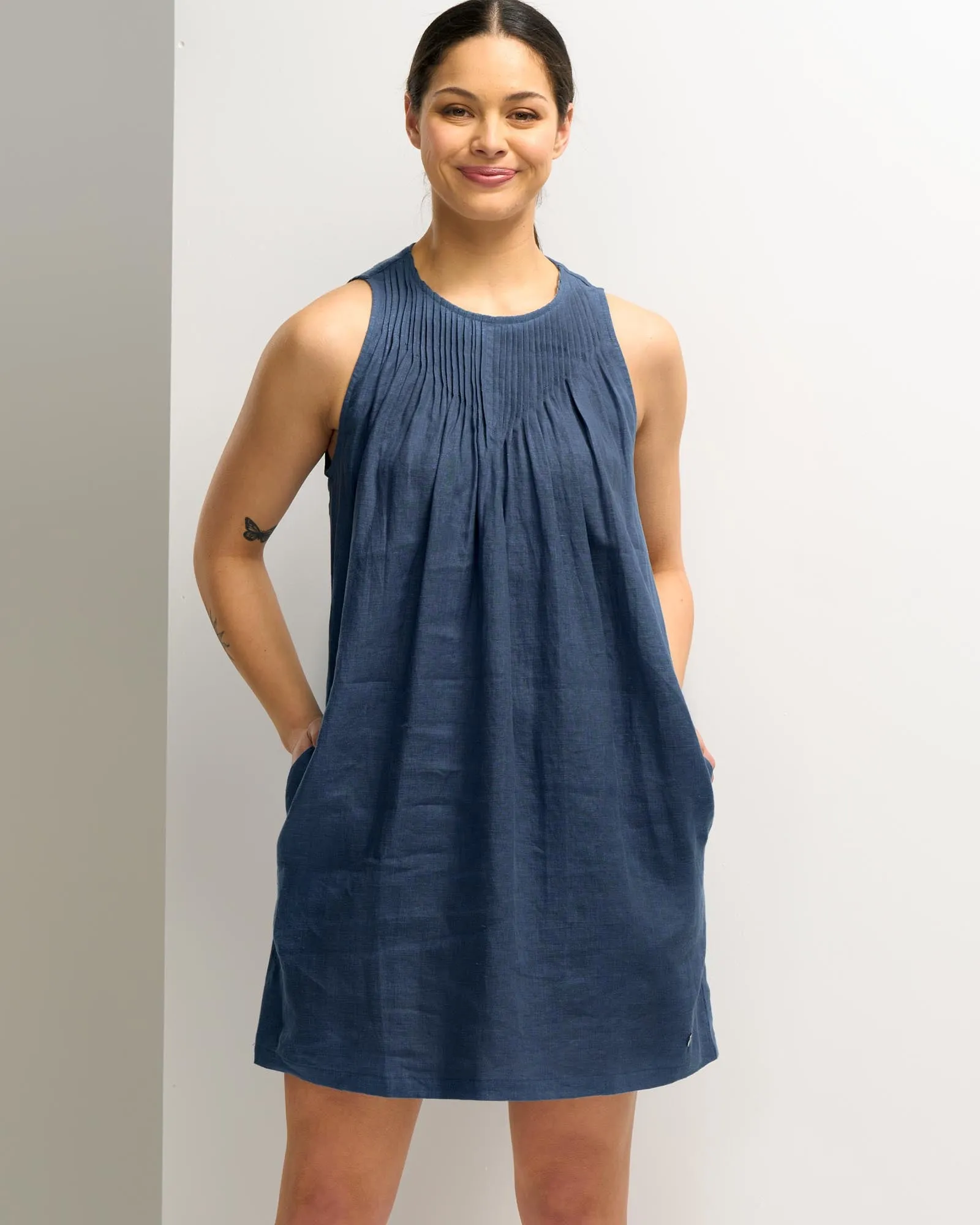 LINEN SLEEVELESS TUNIC