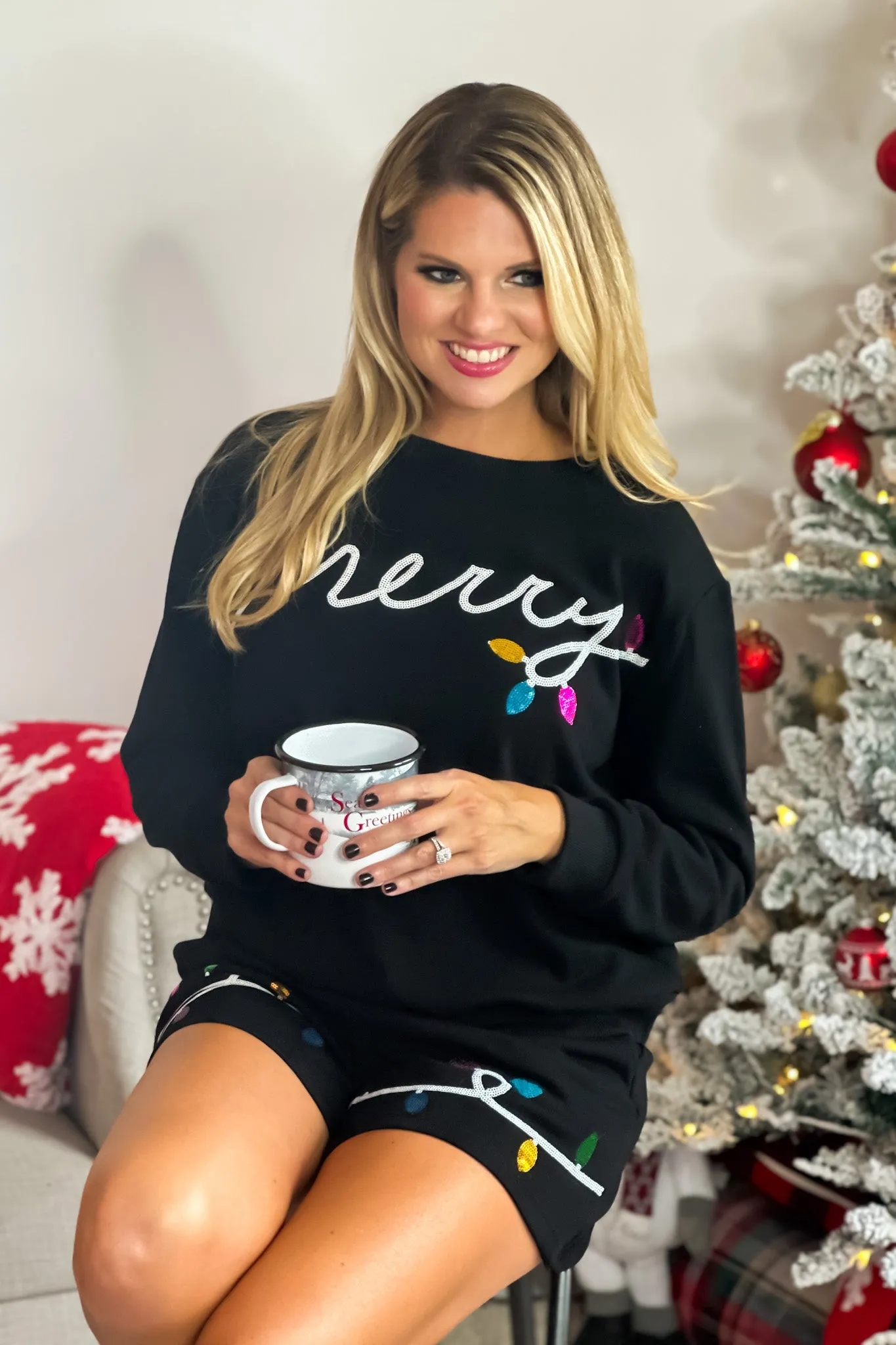 Merry Sequined Lights Pullover/Shorts Fleece Set : Black