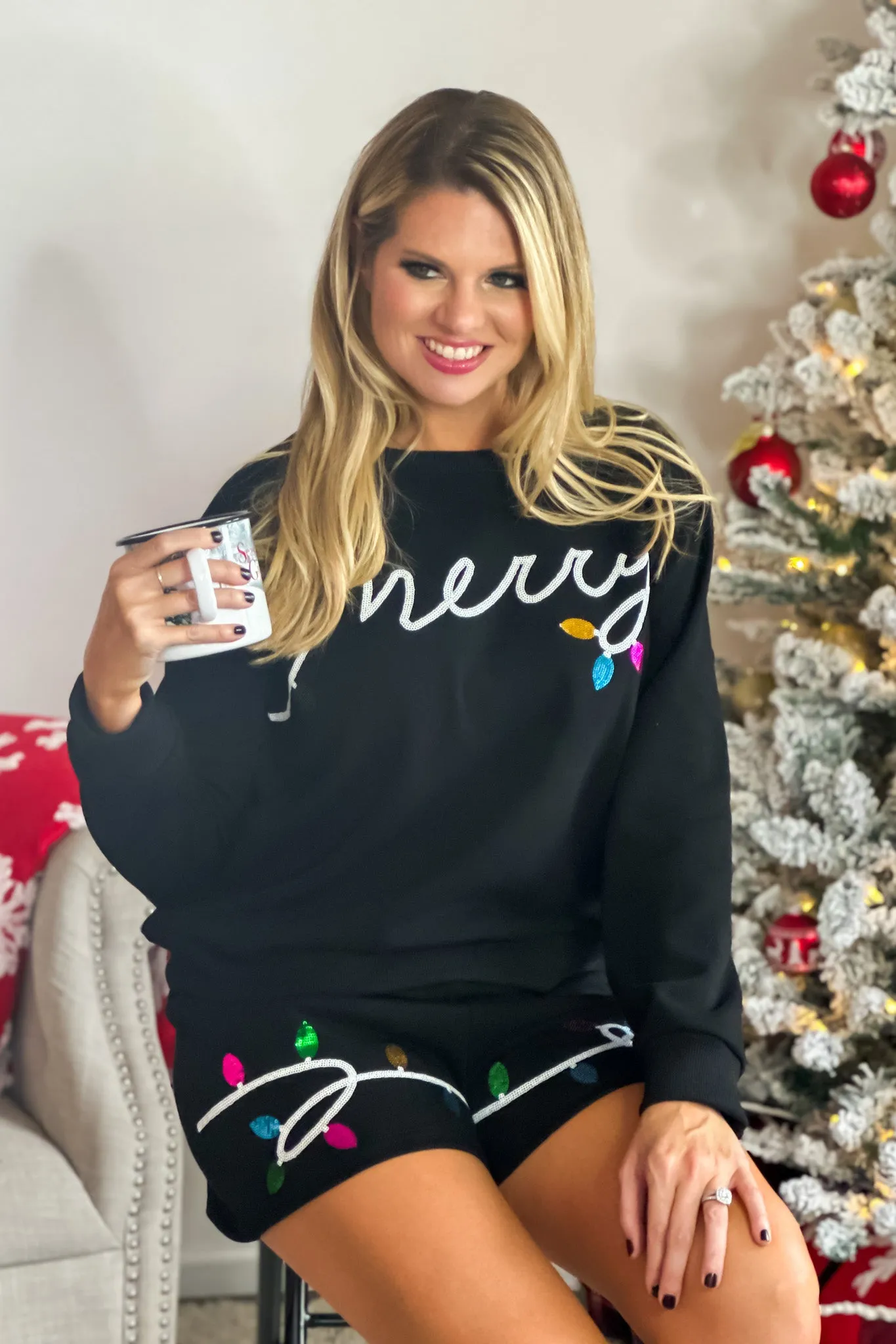 Merry Sequined Lights Pullover/Shorts Fleece Set : Black