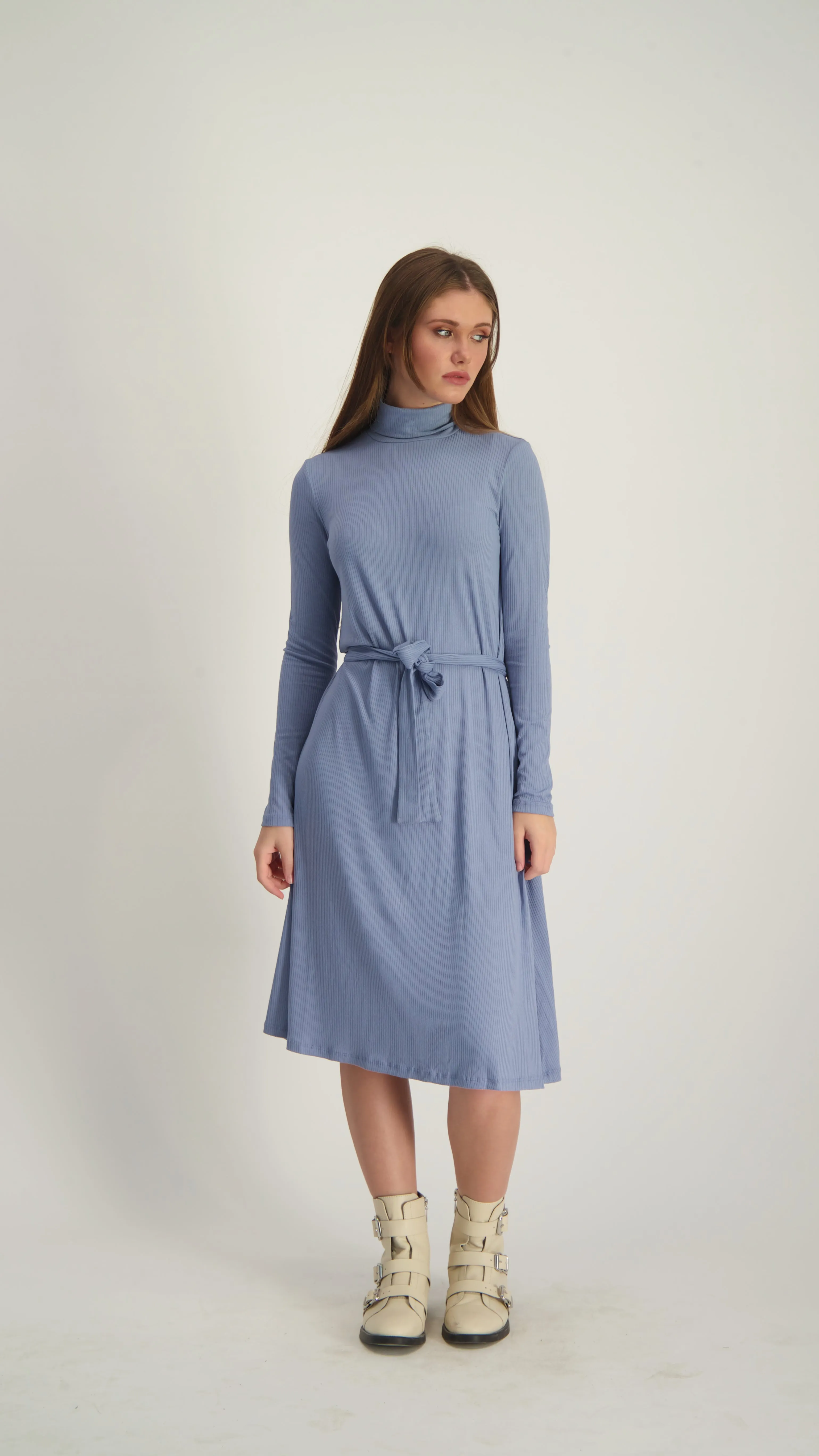 Ribbed Turtleneck Dress With Belt / Blue