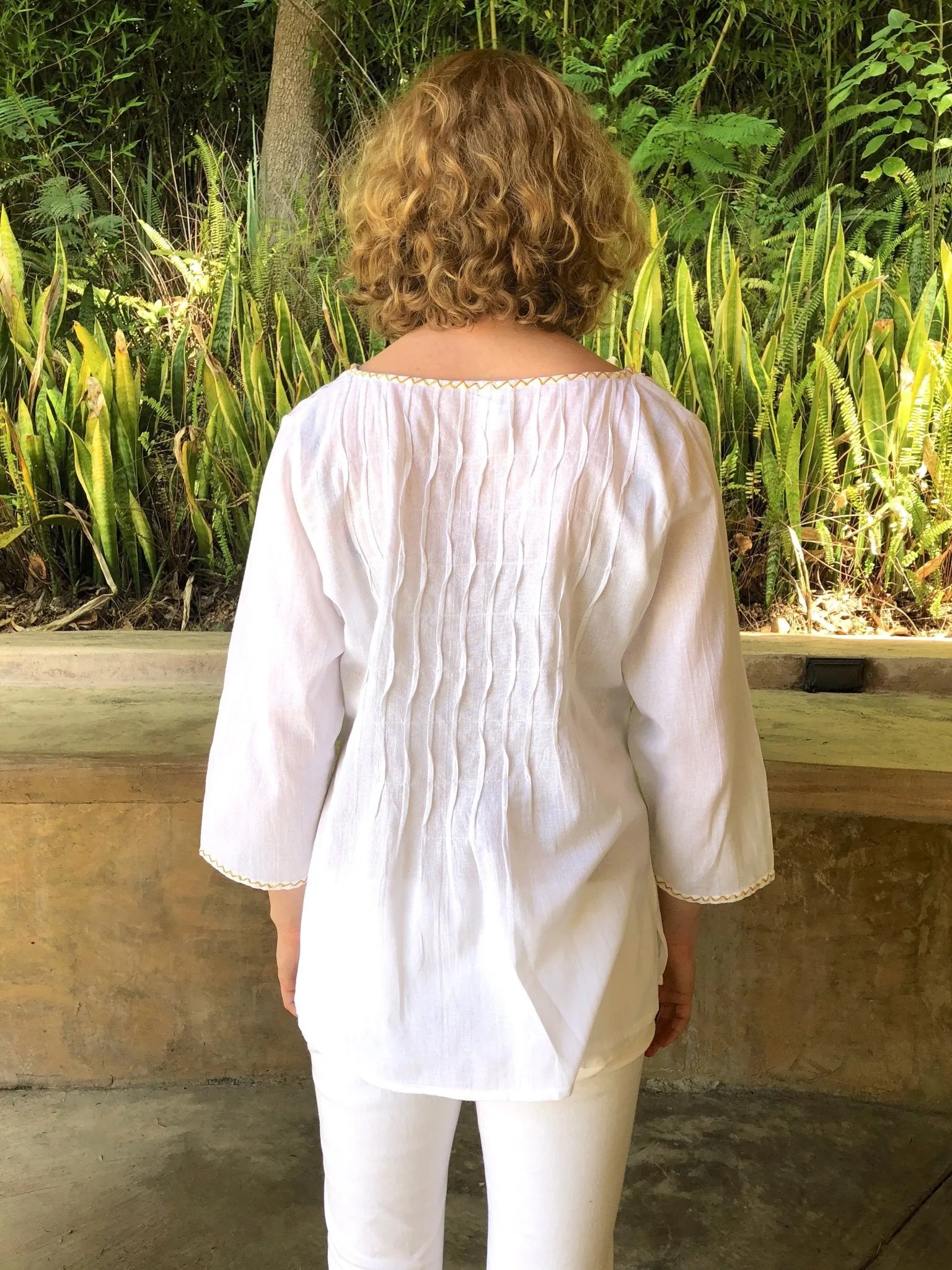 Sara Airy White Tunic