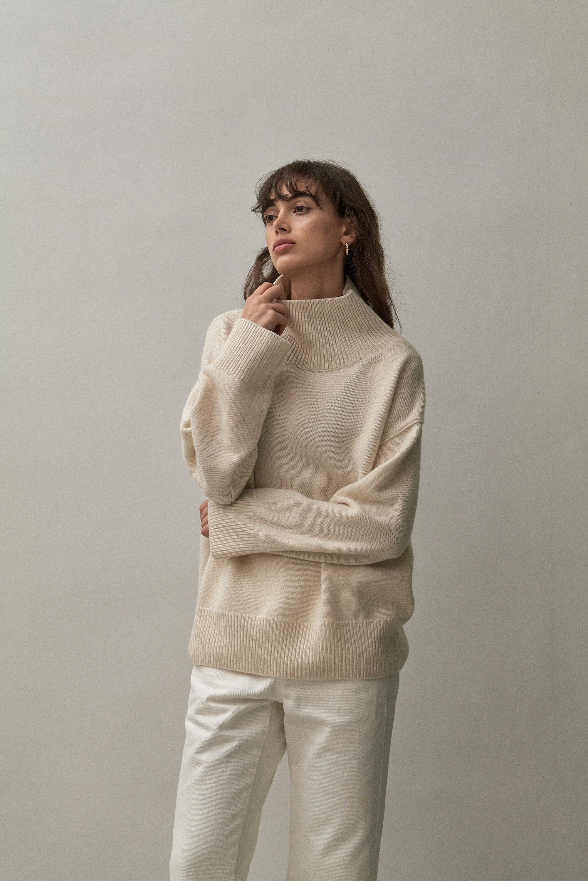 THE CLASSIC TURTLENECK - ECO WHITE