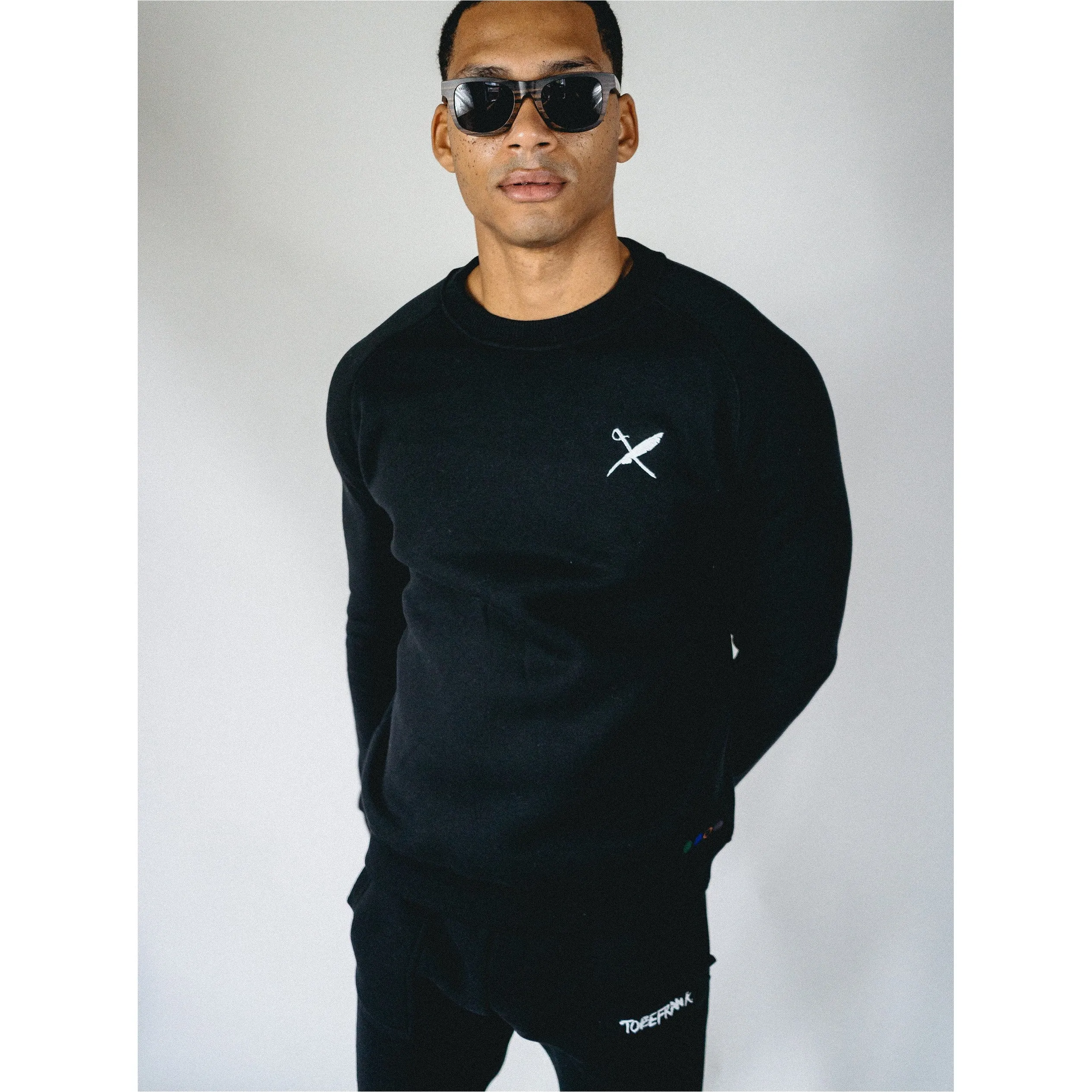 UNISEX BOBBY PULLOVER IN BLACK