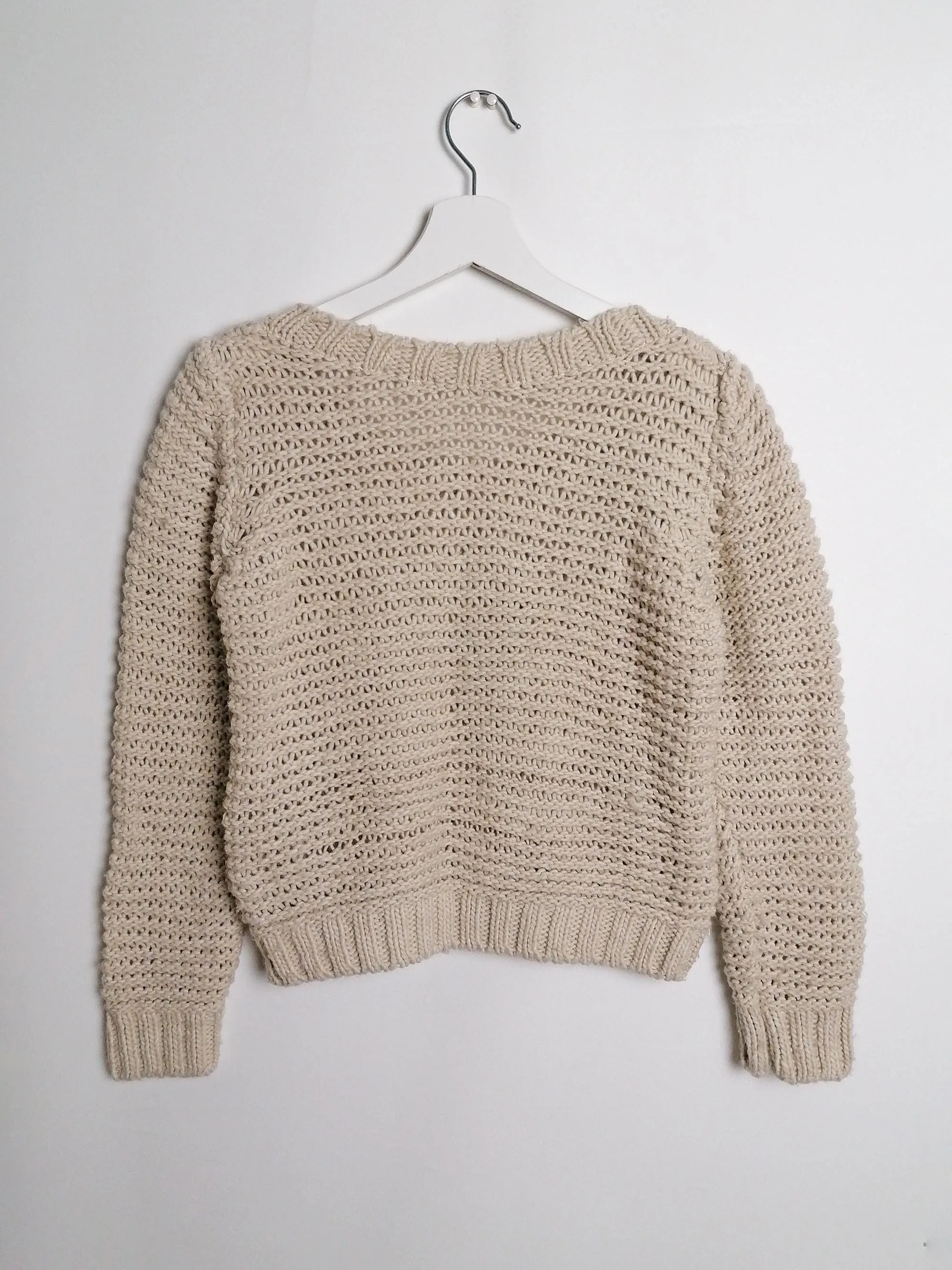 Y2K Cable Knit Crop Sweater - size S-M